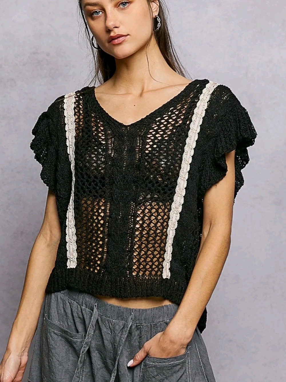 POL Black Open Knit Crochet Top Lace Trim | Size Large